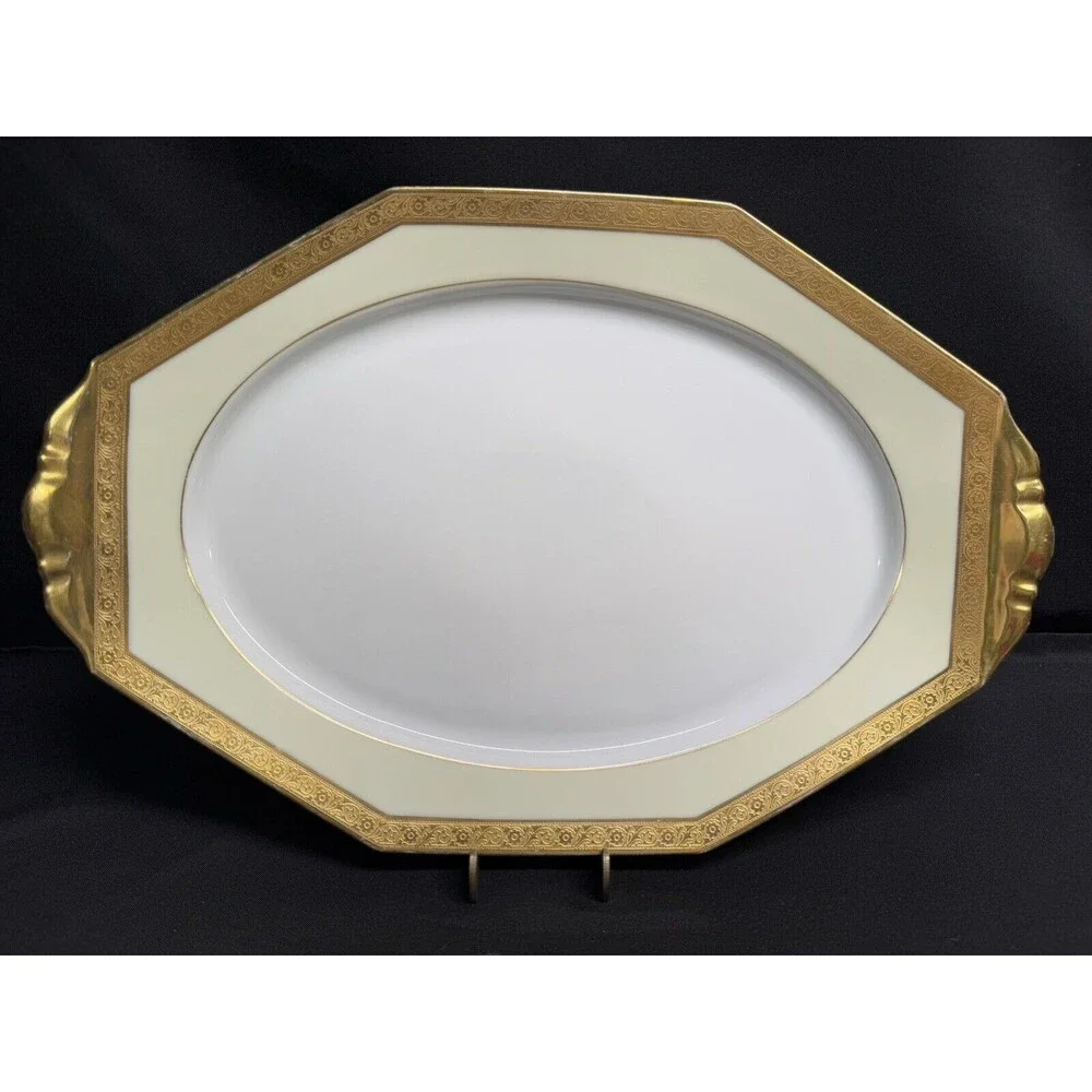 Heinrich & CO Selb Bavaria 16.5” X 11” X 1.25” Oval/octagon Platter Gold Gilding